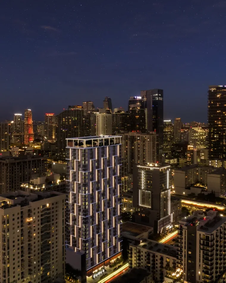 Domus Brickell Center — desarrollo de pre-construcción en Miami